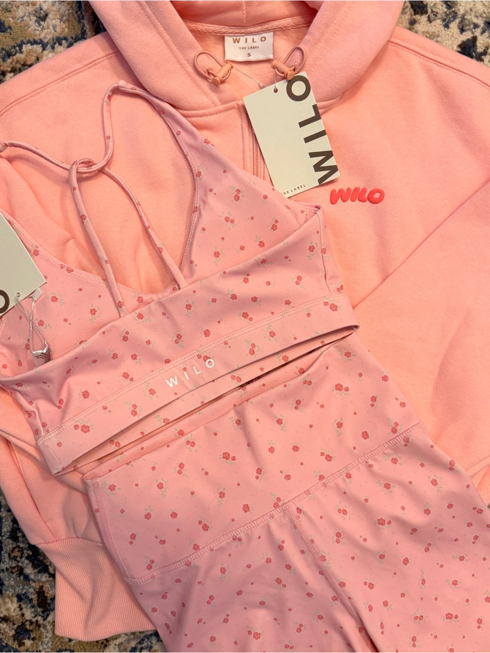 WILO The Label Pink Floral 3 Piece Set Hoodie Bra Scrunch Shorts S NWT $204 - Picture 8 of 11
